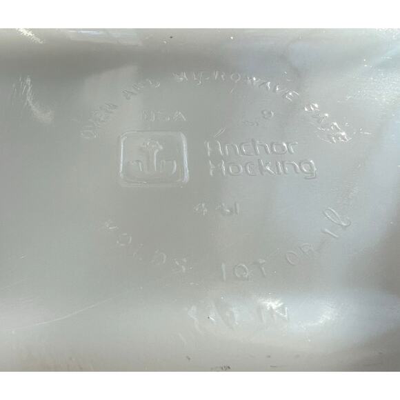 VTG Anchor Hocking Fire King Nature's Bounty Loaf Pan #441 Fruit Milk Glass 1QT - Picture 4 of 4